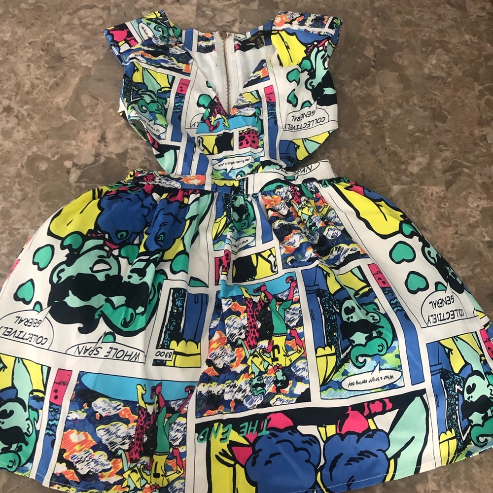 Brand New- Cut out Dress